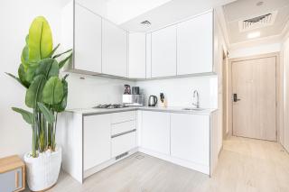 Cozy & Bright Home in the Heart of JVC - 8