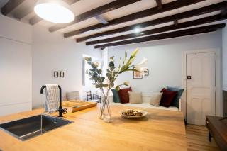 Charming 3-Bedroom Retreat in the Heart of Lisbon - Lissabon - 1