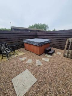 Wild Oats Lodge 19 - Yellowtop Country Park - Hot Tub - Yorkshire - 9