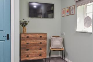 Homebird Property - Tavistock House - 2