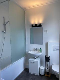BARFELD Appartments - Parkplatz - Zentral - Self-Check In - Gütersloh - 5