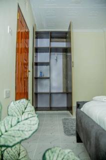 Dazzling executive one bedroom with free WIFI, Netflix and private balcony - Nanyuki - 2