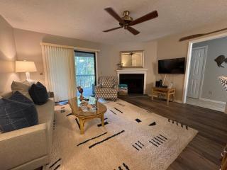 Hideaway - Southport - 9
