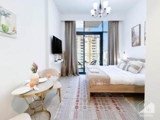 Studio in Azizi Riviera Comfort and Convenience - Dubai - 9
