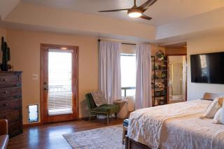 Southwestern Desert Escape Pool, Hot, Tub, Sleeps 12 - Fountain Hills - 6