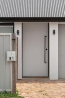 Birdwood Modern Rustic - Broadview - 1