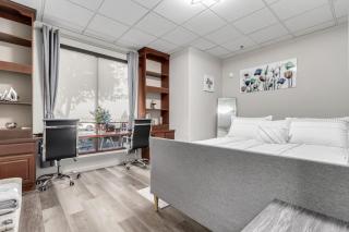Stylish and Prestigious - 2 Bed, 2 Bath On The Avenue - Fountain Hills - 4