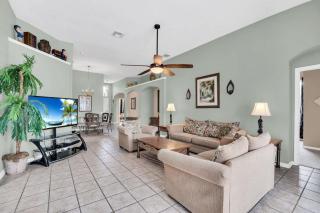 Windsor Palms Villa with Very Private Pool - Kissimmee - 3