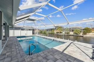 Paradise awaits at Cape Escape! - Cape Coral - 2