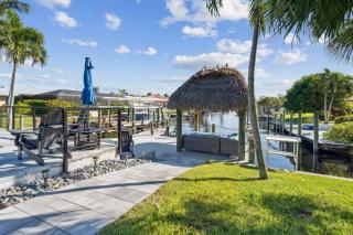 Villa Jaclyn - Gulf Access, Hot Tub & Pet Friendly - 1