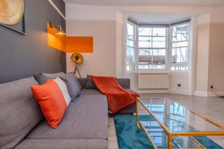 Tranquil Oasis l Spacious 2-Bedroom for a Soothing Getaway - Brighton & Hove - 2