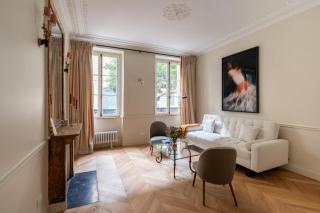 Elegant and tranquil 1 bed Parasian gem - París - 0