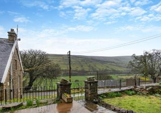 Hill View Cottage - Low Row - Feetham - 9