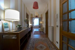Villa Lia - Apartment in Villa with private garden and Pool - Firenze - 2