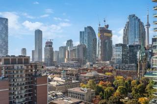 Amazing View 2BR St Lawrence Market Condo, Downtown Toronto - 3