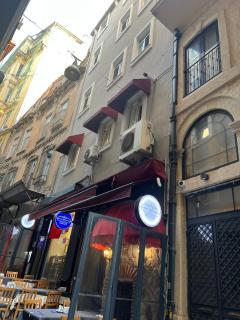 ŞAHİN PERA SUİT 1 stylish 2Br 3Ac apartment near Istiklal street - Istanbul - 8