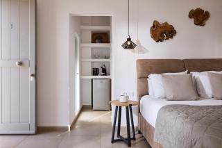 Kedros Milos Suites - Adamas - 6