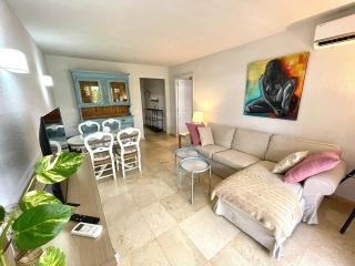 Marbella Centro amplio Apartamento con parking gratis y terraza - Magnolia Properties - 3