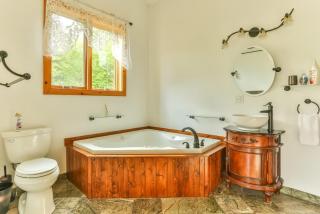 Stunning Home with Hot Tub Fire Pit & Amazing Views - 3