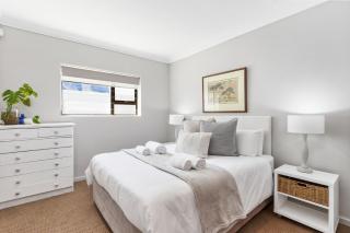 8 on Nivenia by Host Agents - Bettyʼs Bay - 1