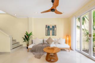 Seminyak Beach Villa Giola - Kuta - 1