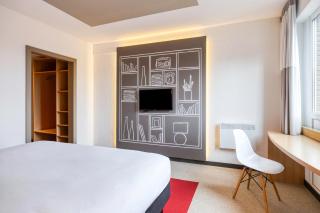 B&B HOTEL Mons Gare - Mons - 4