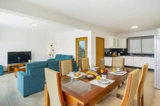 Villa Atlantic Sunrise by Villa Plus - Funchal - 3