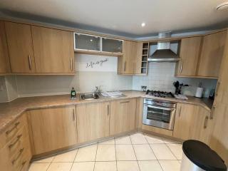 Two Bed Two Bath Apartments at Pavilions by Accommodation Windsor Ltd - 2