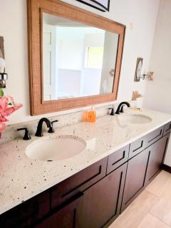 Hidden Gem On Dobson - Orlando - 5