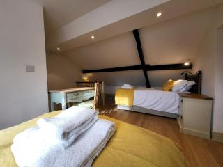 Mount Terrace YORK - 1