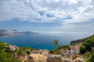 Panoramic Sea View Oasis - 5