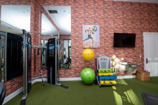 Luxury 4BD All suites with BBQ minutes from Disney - Orlando - 1