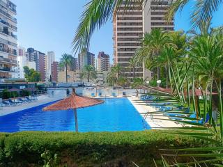 Bermudas apartamento con piscina en Benidorm - Benidorm - 0