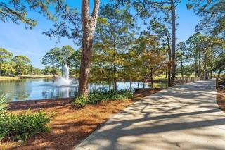 Studio in Heart of the Village - Destin - 3