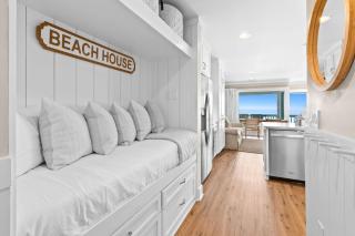 Latitude 29 Unit 22 - 7