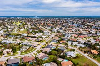 New Listing I Stunning 4 Bed Home I Heated Pool & Hot Tub - Marco Island - 0