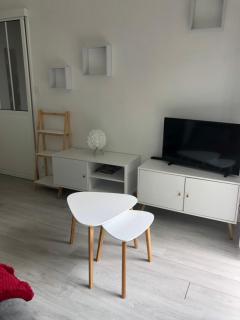 Appartement avec balcon, proche CHU, château, Tramway - Angers - 5