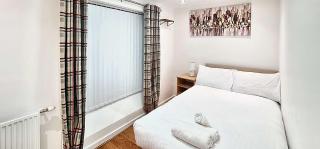 Rest&Recharge at a Quiet House Close to City Centre - Free Parking - 0