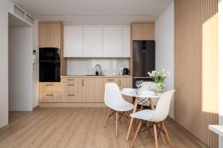 Pileckiego 59 Oddzielna Sypialnia i Bepłatny Parking By Perfect Apart - 4