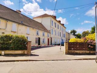 "entre Troyes murs", 3 appartements avec parking, Troyes - Sainte-Savine - 5
