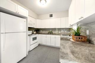 Spacious East Miami Duplex Delightful - 7