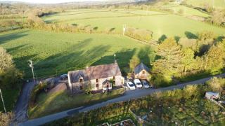 Meadow View Cottage Narberth - 1