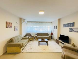 Apt near Air Albania Stadium - Tirana - 3