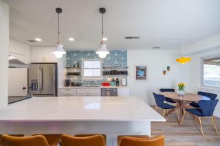 Luxury 4BR Oasis with Pool, Hot Tub & Game Room! - 9