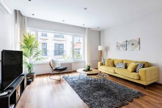 Spacious Modern Airy 4Bed2Bath Central Home! #369 - 8