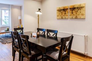 Spacious Modern Airy 4Bed2Bath Central Home! #369 - 2