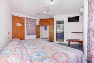 Hotel Naxhiely - 1