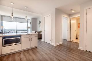 Private Luxury Apt with Gym - 7