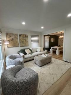 Fully Furnished Upscale Family Home 5B 3Ba - 4