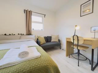 Leyton House - SleepyLodge - London - 5